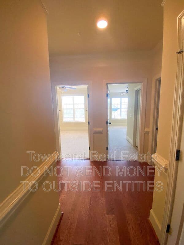 Fayetteville House: 3310-304 Starboard Way