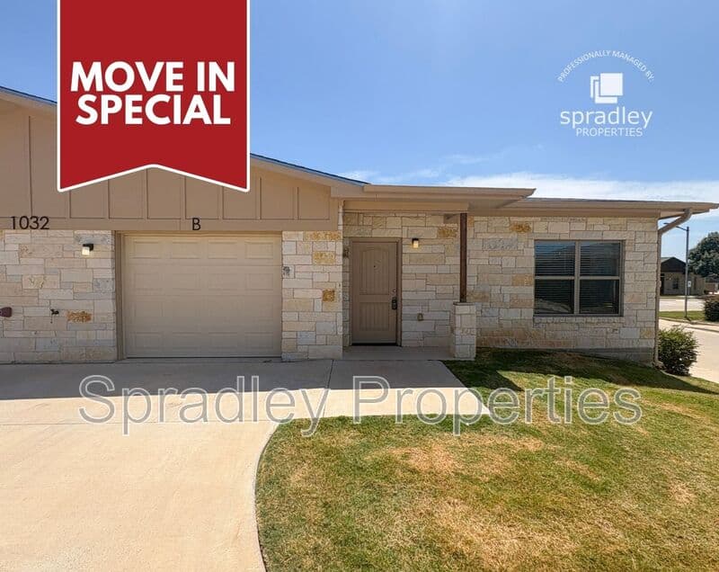 Belton Condo: 1032B Hibiscus Dr