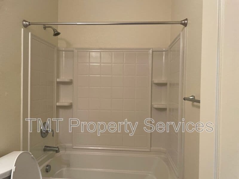 Elk Grove House: 10408 Siltstone Way