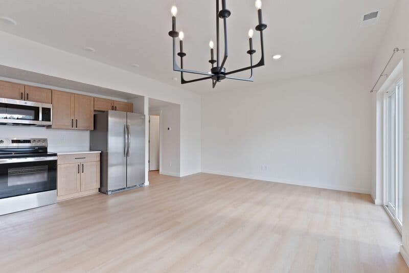 Spokane Valley Condo: 19304 East Sprague Avenue - 1