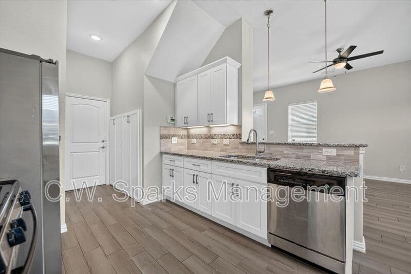Irving House: 1912 Bethlehem Street