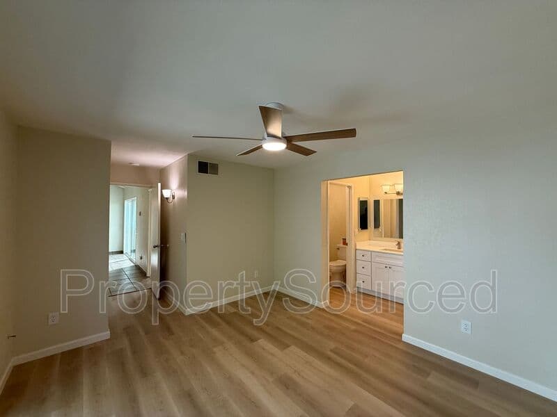 Modesto House: 317 De Vega Ct