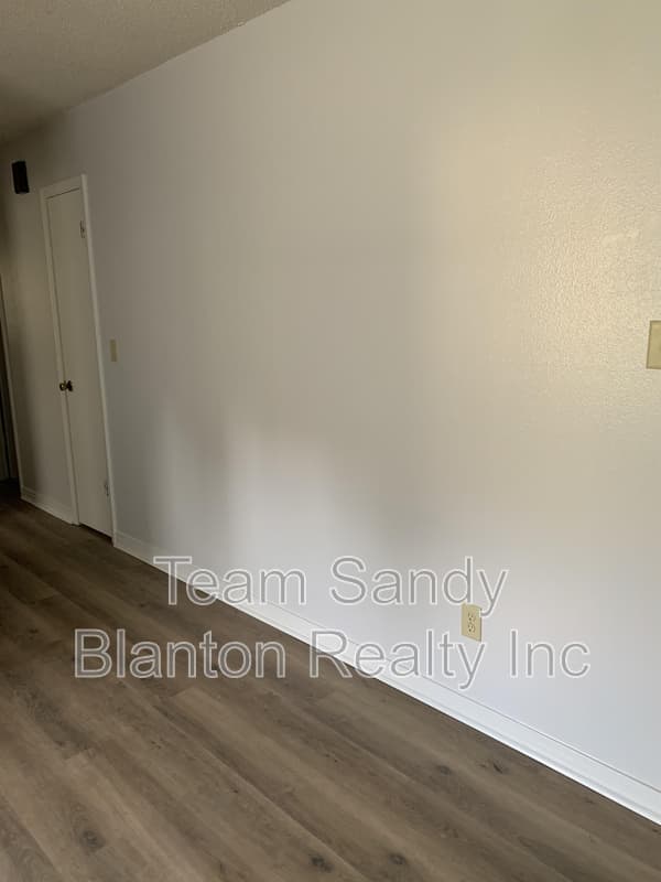 Pace House: 4240 Del Almirante Circle