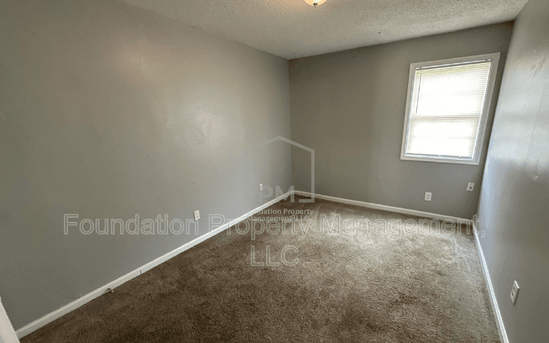 Memphis House: 2961 Grenadier Cove
