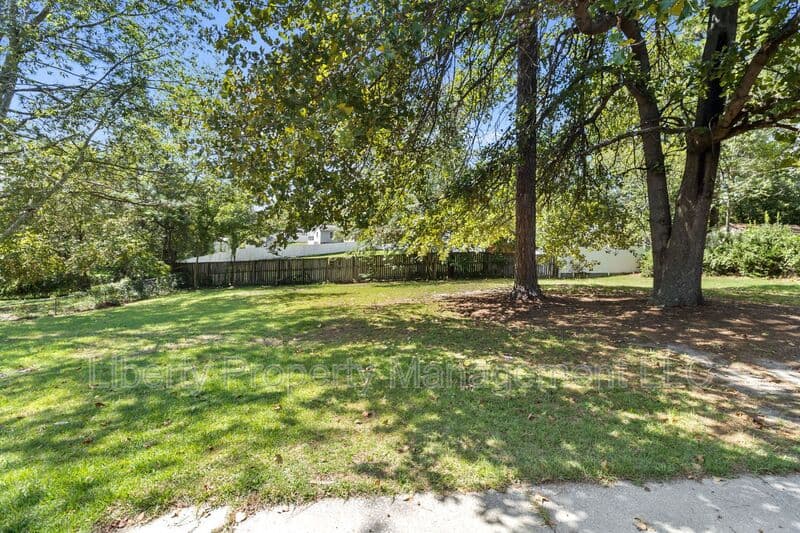 Fayetteville House: 6799 Buttermere Drive