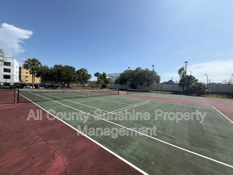 Tampa Condo: 2424 West Tampa Bay Blvd