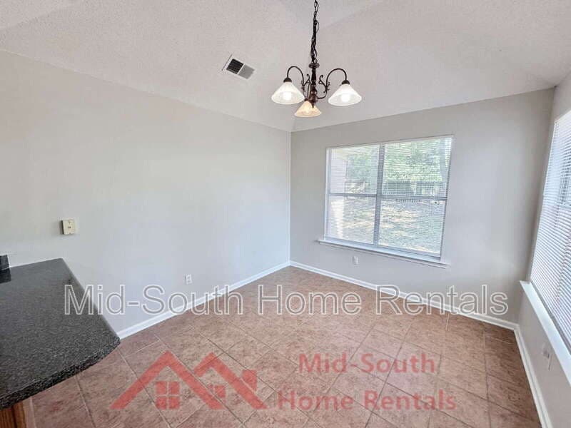 Arlington House: 11236 Wolf Woods Dr