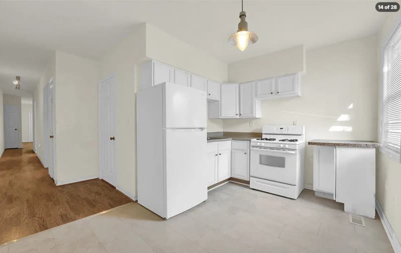 Richmond Condo: 2111 Maplewood Ave