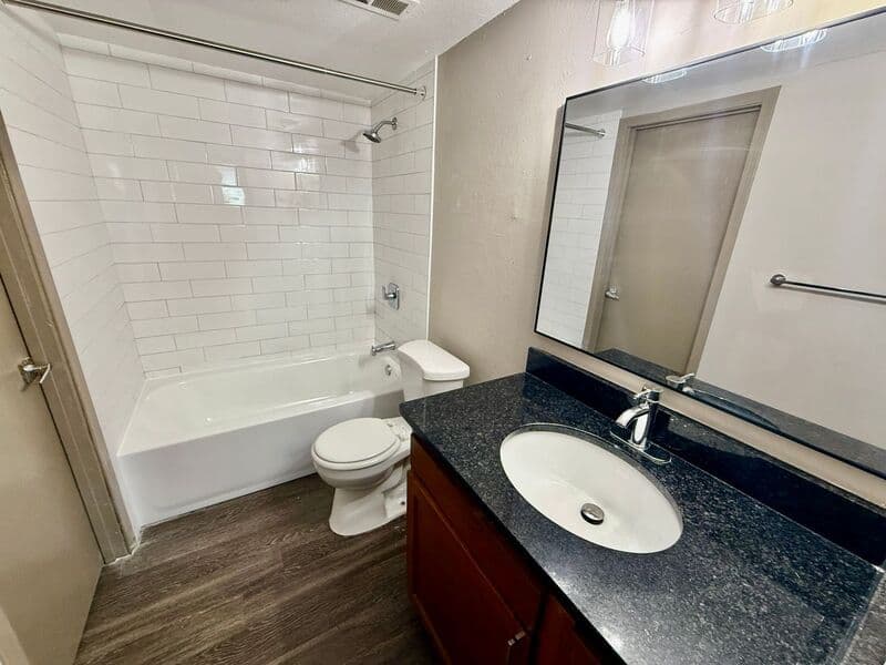 Edwardsville Condo: 1040 University Dr