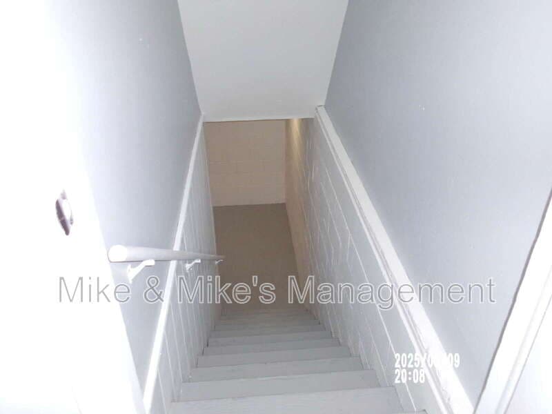 Milwaukee Condo: 6400 North 73rd Street