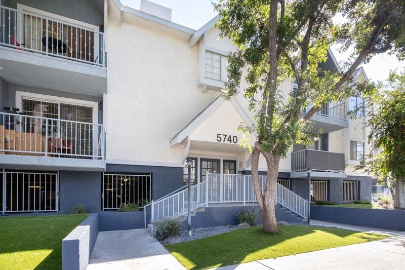 North Hollywood Condo: 5740 Camellia Ave.