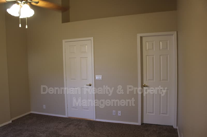 Chandler House: 807 W. Kesler Lane