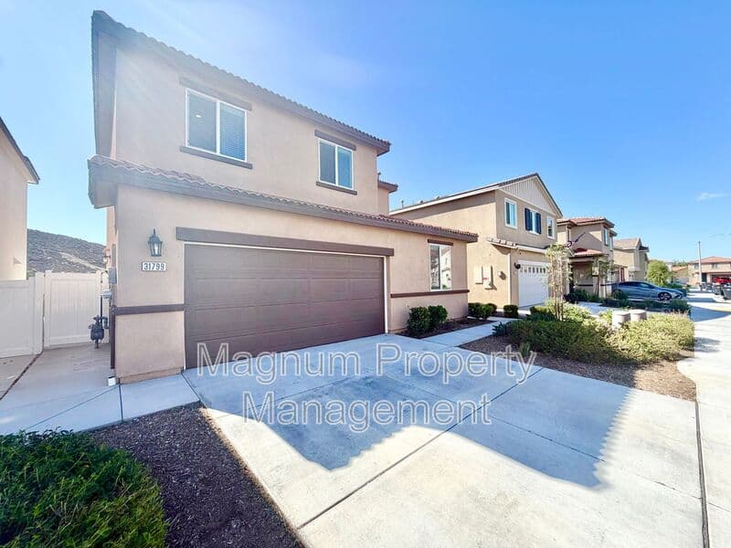 Winchester House: 31799 Woodbank Way