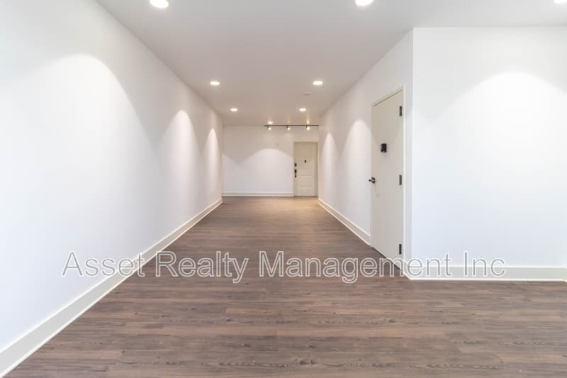 Alcoa Condo: 1120 Franck Street - 205