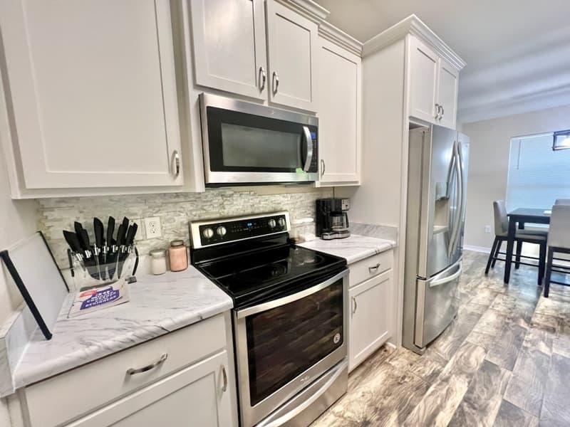 Crestview House: 6193 Anchors Drive