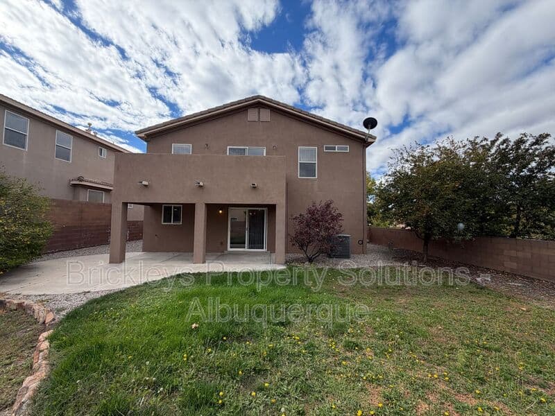 Albuquerque House: 1904 Busher St. SE