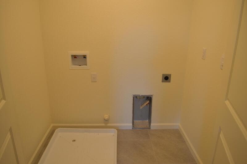 Merced House: 263 Shafer Avenue