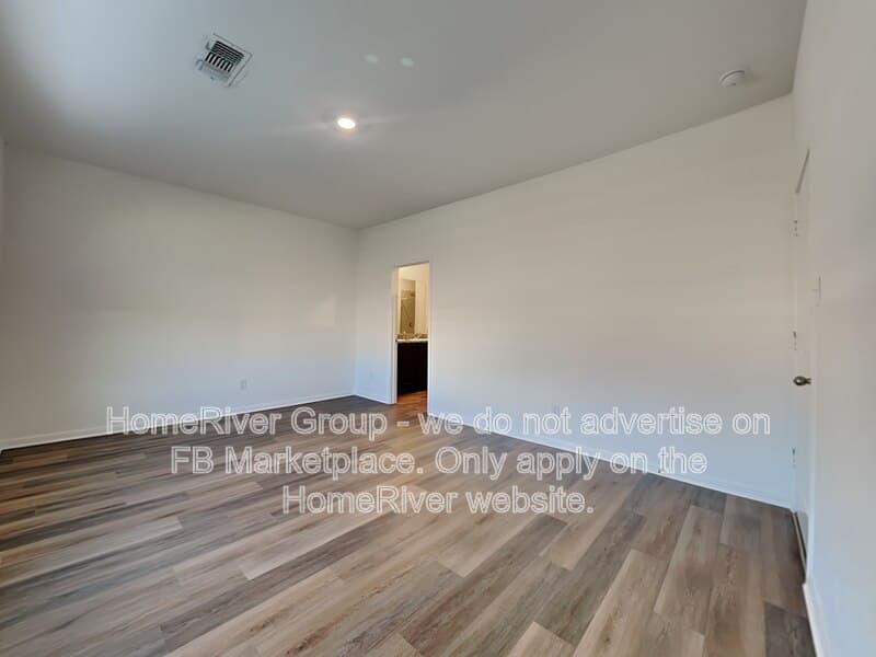Elgin House: 14032 John Aregood Pass