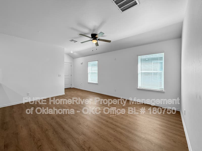 YUKON Condo: 10624 SW 16TH TER