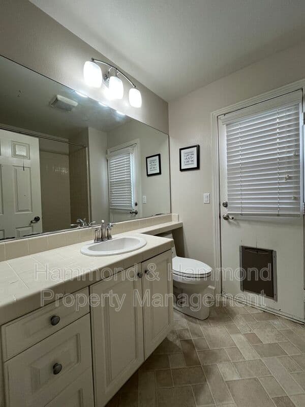 Simi Valley House: 5552 Evening Sky Dr