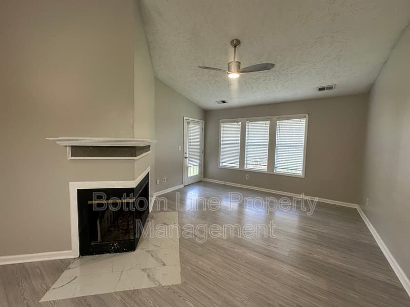 Fayetteville Condo: 942 Stewarts Creek