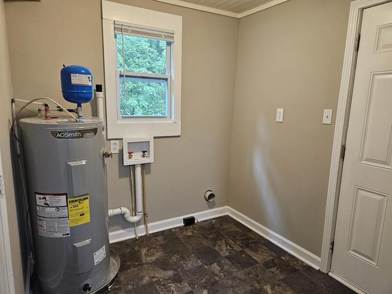 Winder Condo: 178 Georgia Ave - B