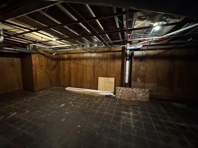 Detroit House: 11125 Cloverlawn Avenue