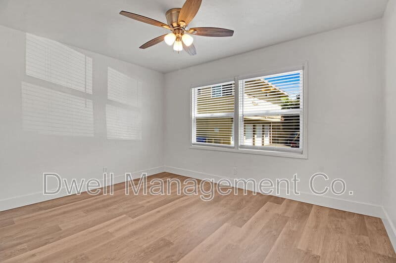 La Mesa Condo: 4913 Guava Ave