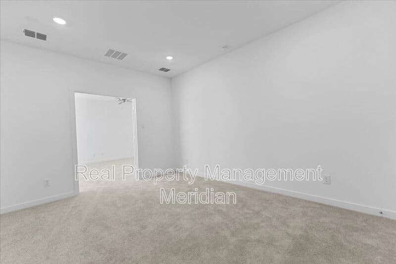 Saginaw House: 3001 Brainerd Dr