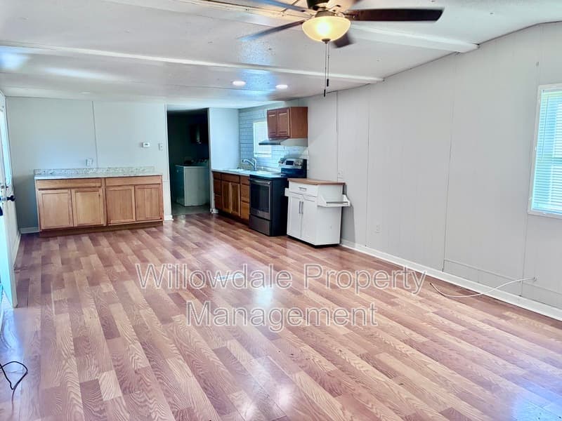 Raleigh House: 3020 Rustic Country Dr