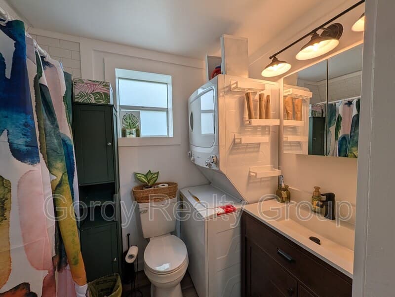 Marianna House: 2943 Noland Street