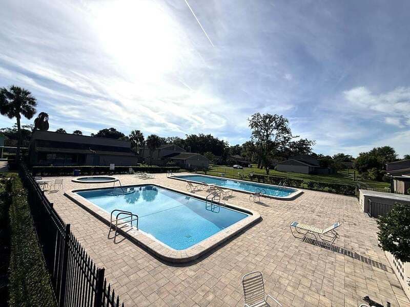 Temple Terrace Townhome: 8645 Lake Isle Drive - 1