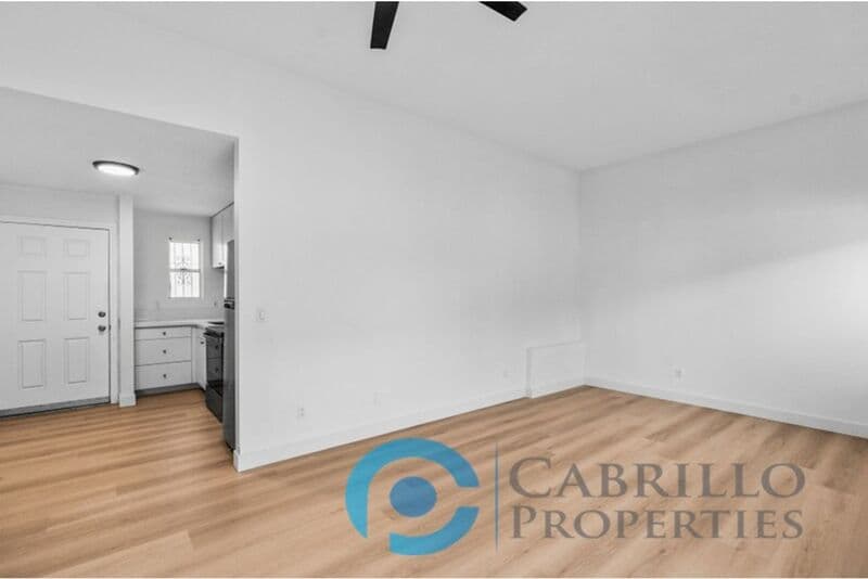 San Diego Condo: 4328 Louisiana Street