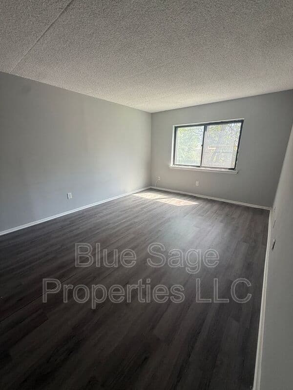 Wallingford Condo: 722A Putnam Blvd