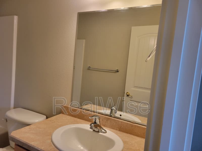 Redmond Townhome: 2478 SW Timber View Ct