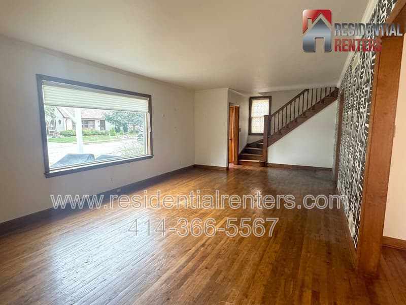 Bay View House: 2913 E Rhode Island Avenue