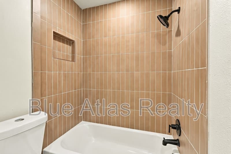 Arlington House: 116 Maple Street - B