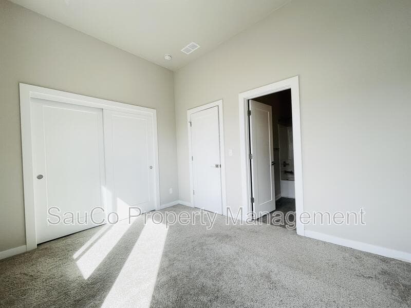 Beaverton House: 17153 SW Woodpecker Ln