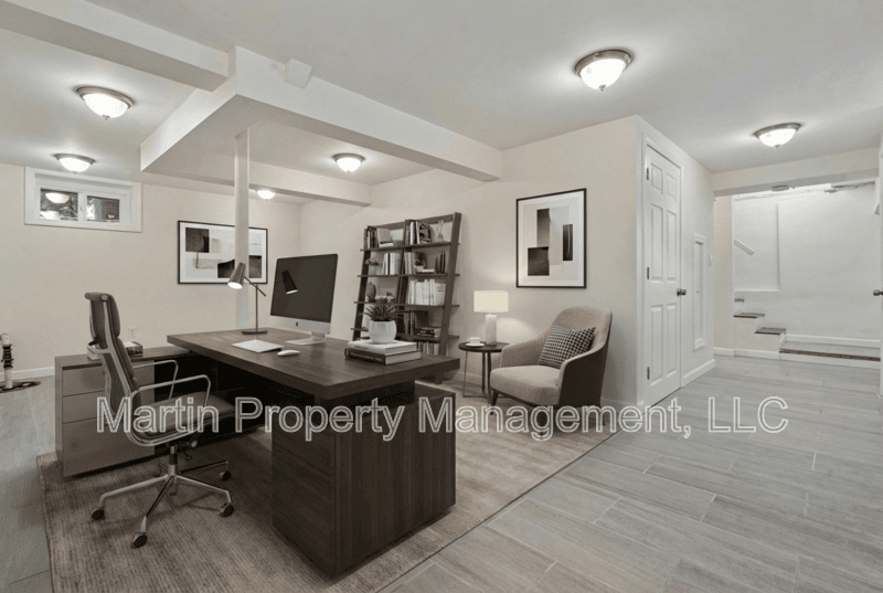 Lexington House: 14 Gleason Road