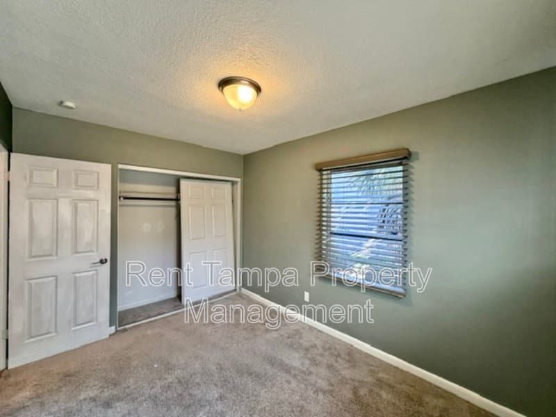 St. Petersburg House: 1635 40th Street South