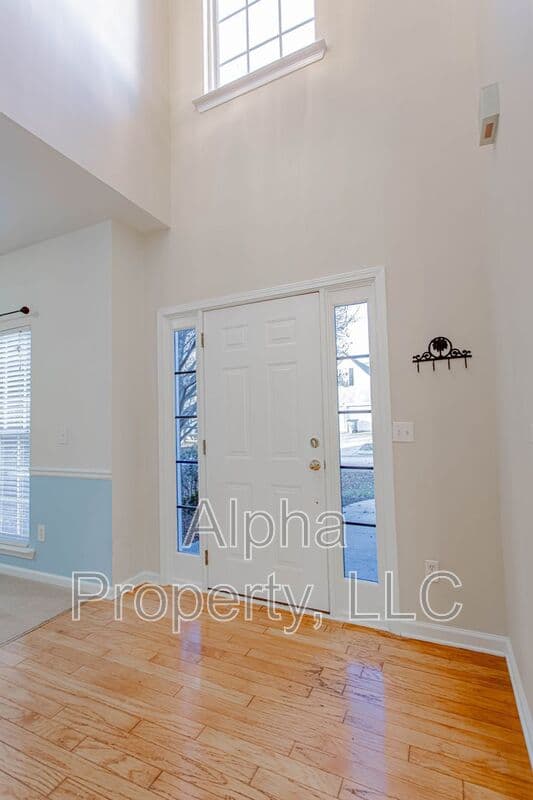Greenville House: 7 Box Tree Way