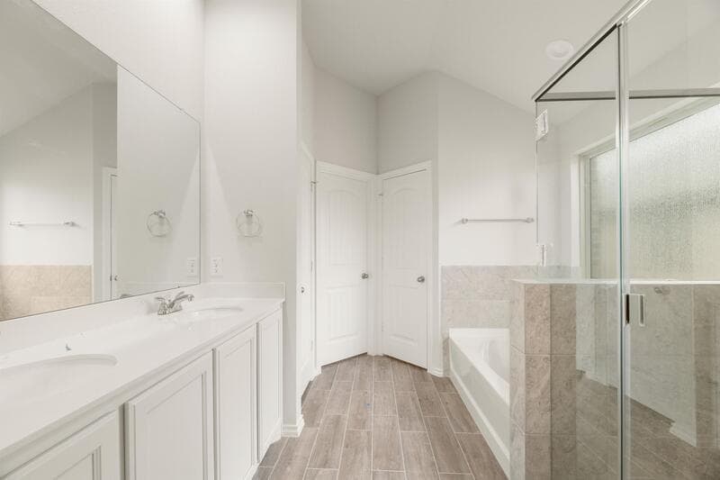 Aubrey House: 635 Frio Lane