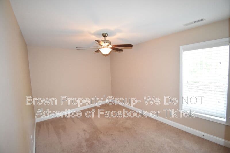 Fayetteville House: 4221 Raccoon Path