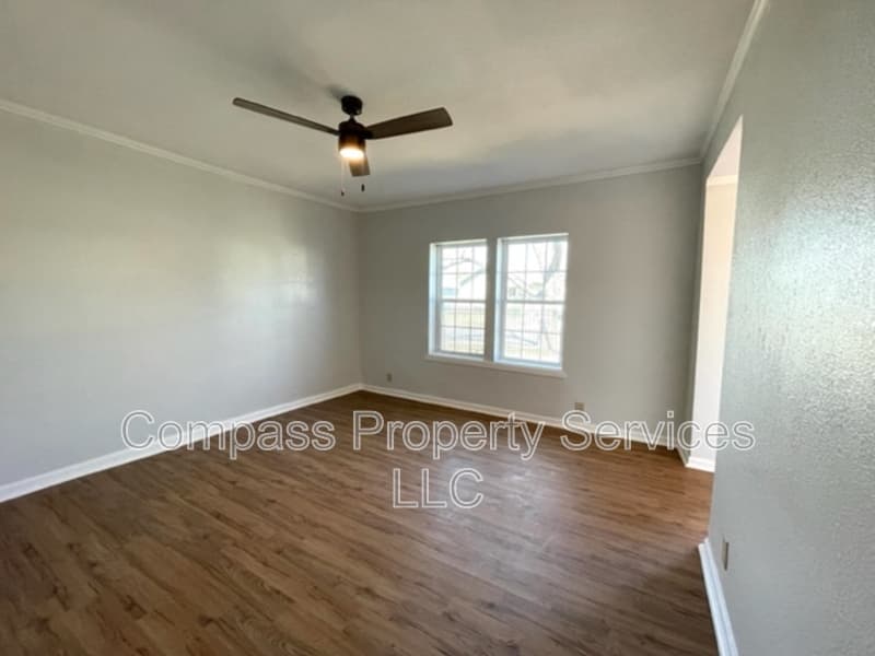 Waco House: 2608 Bosque Blvd