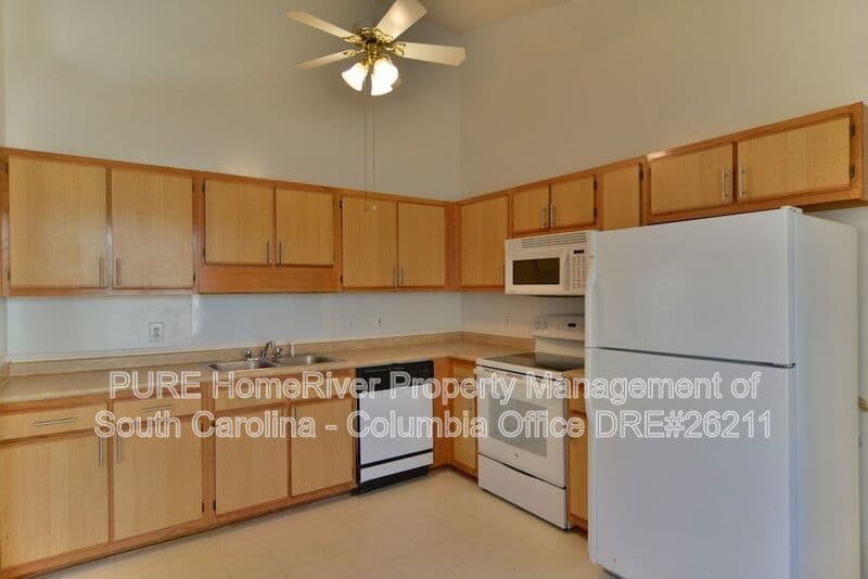Irmo House: 45 Bradstone Circle