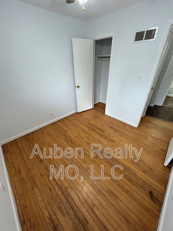 Independence House: 20808 E 13th Ter S.