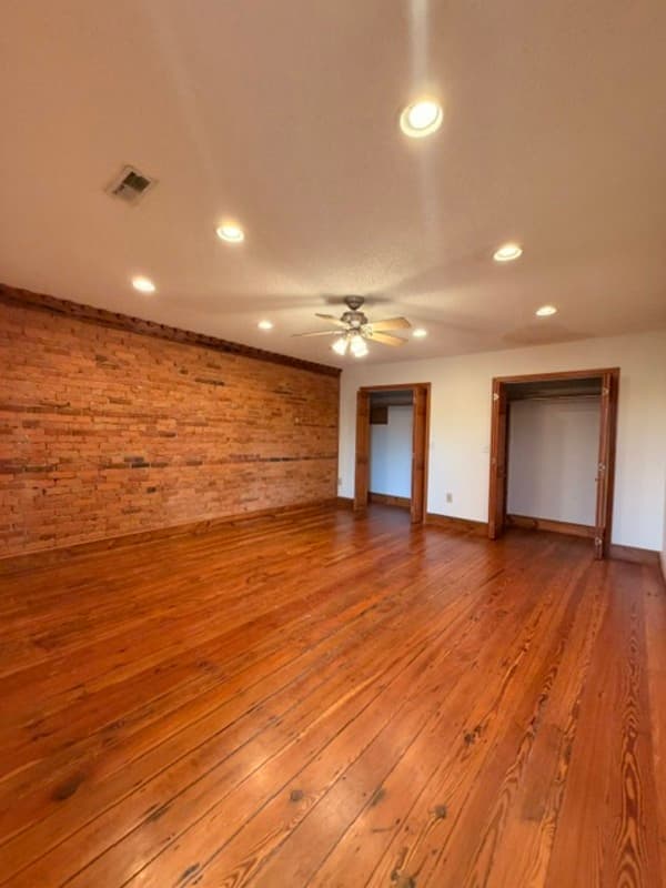 Prosperity Condo: 106 Grace Street - 1