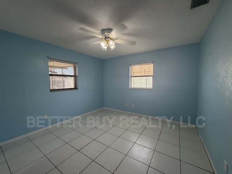 Flagler Beach House: 337 North 10th Street