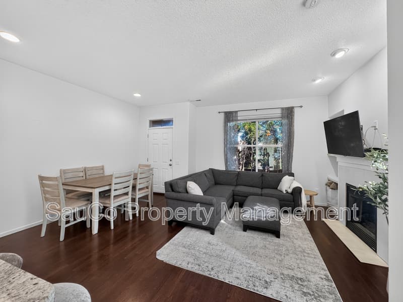 Beaverton House: 2200 Northeast Redelfs Way