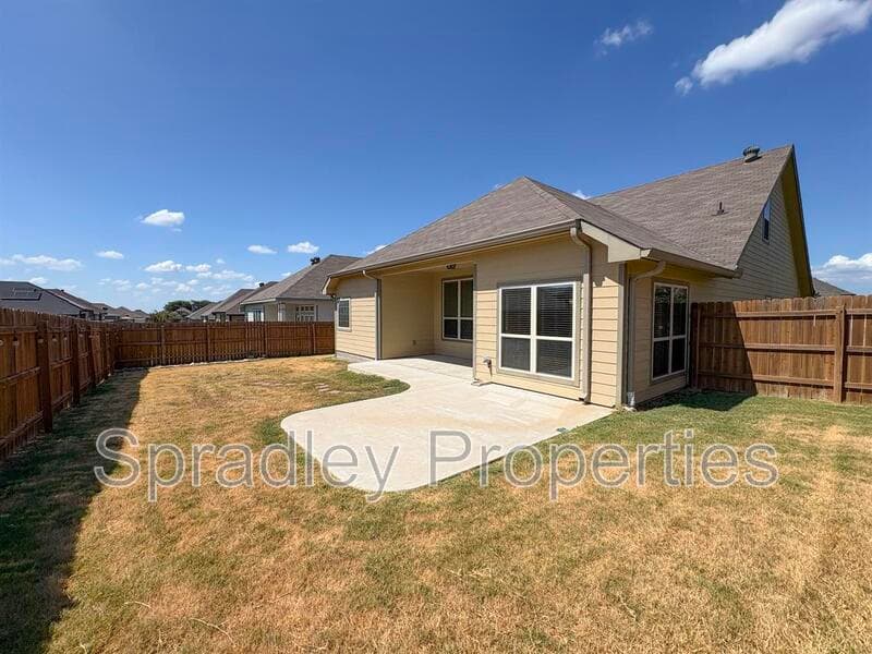 Temple House: 1131 Kiskadee Branch